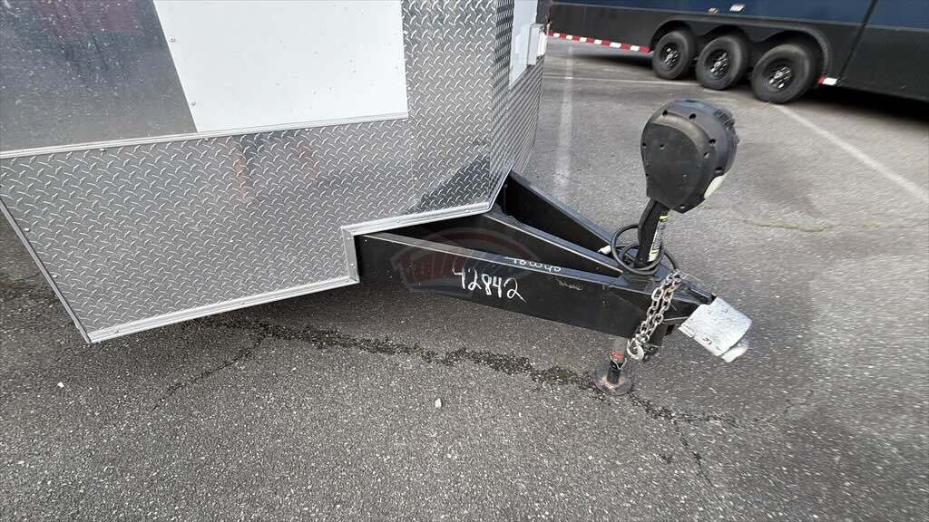 2024 Maximum 8.5x26 Race Car Trailer in white, photo 8